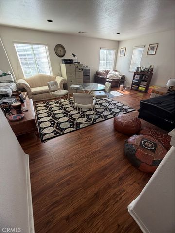 28512 Meadow Heights Court, Canyon Country, CA 91387