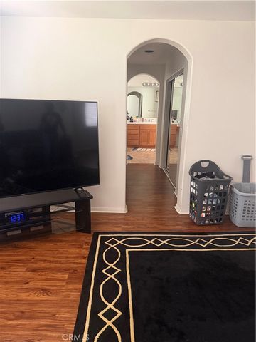 28512 Meadow Heights Court, Canyon Country, CA 91387