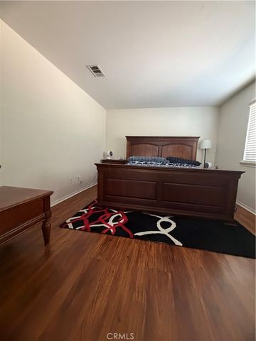 28512 Meadow Heights Court, Canyon Country, CA 91387