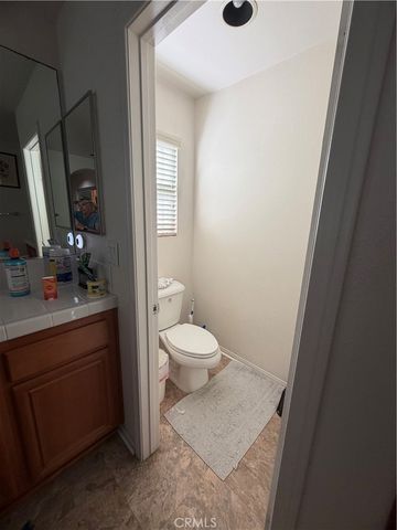 28512 Meadow Heights Court, Canyon Country, CA 91387
