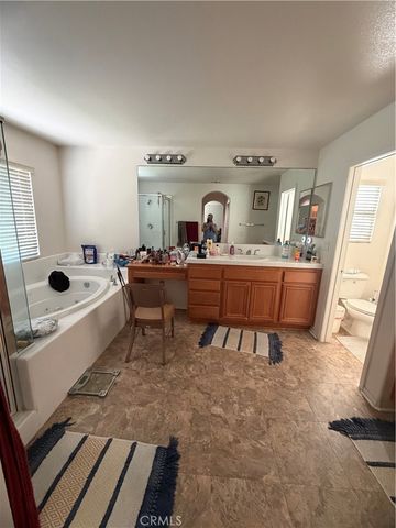 28512 Meadow Heights Court, Canyon Country, CA 91387