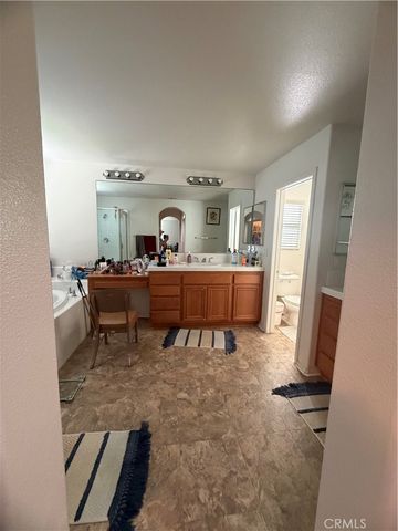 28512 Meadow Heights Court, Canyon Country, CA 91387