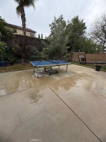28512 Meadow Heights Court, Canyon Country, CA 91387