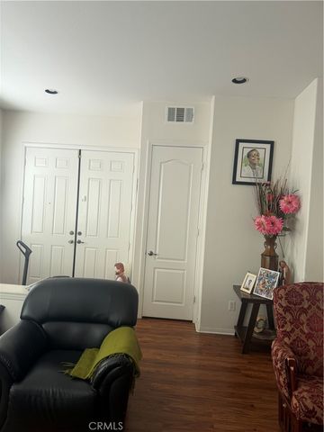 28512 Meadow Heights Court, Canyon Country, CA 91387