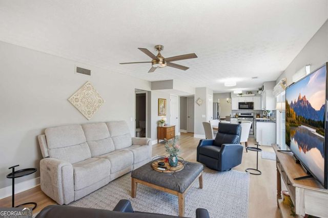 12140 Greenmont Walk, Alpharetta, GA 30009