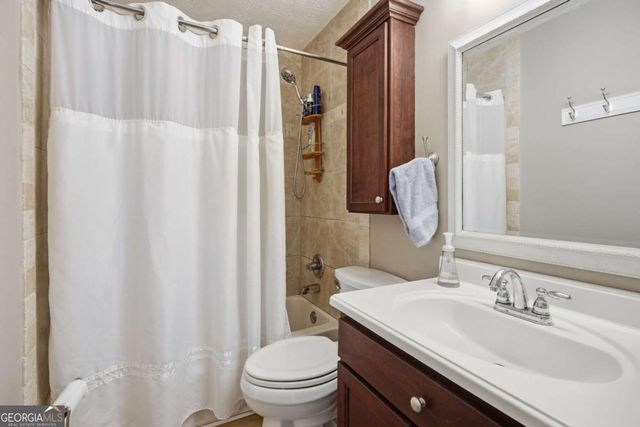 12140 Greenmont Walk, Alpharetta, GA 30009