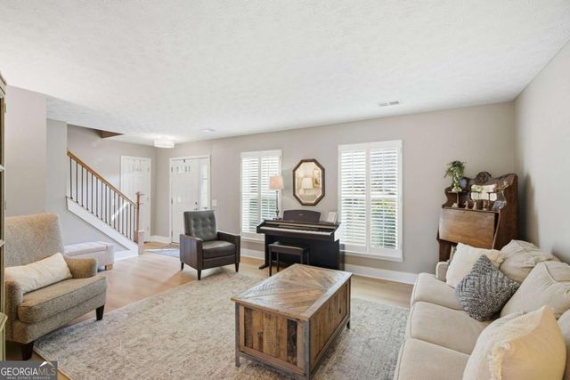 12140 Greenmont Walk, Alpharetta, GA 30009