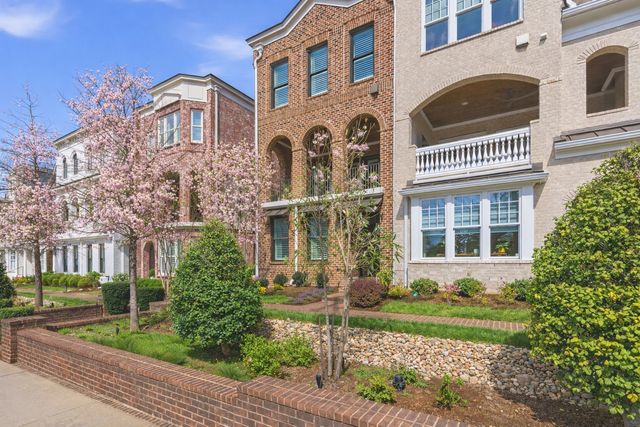 3608D West End Ave, Nashville, TN 37205