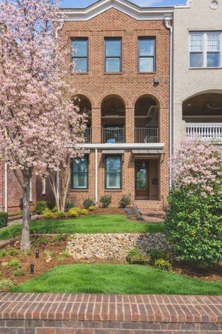 3608D West End Ave, Nashville, TN 37205