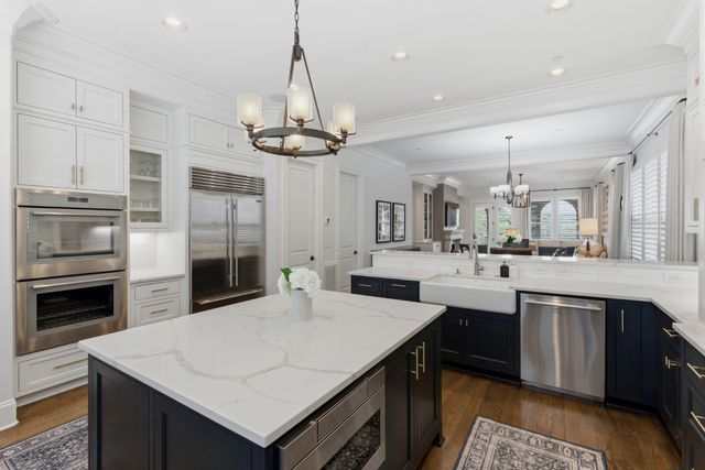 3608D West End Ave, Nashville, TN 37205