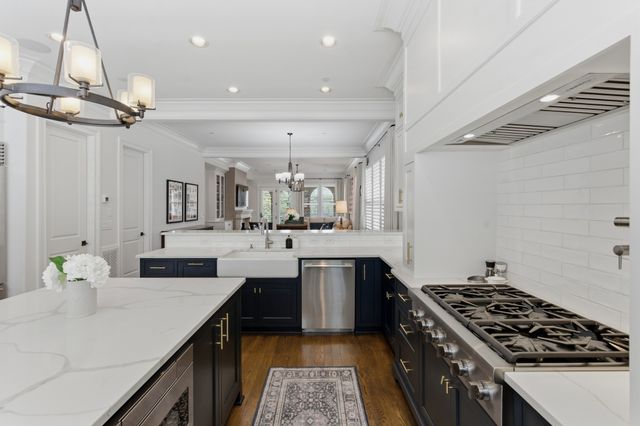 3608D West End Ave, Nashville, TN 37205