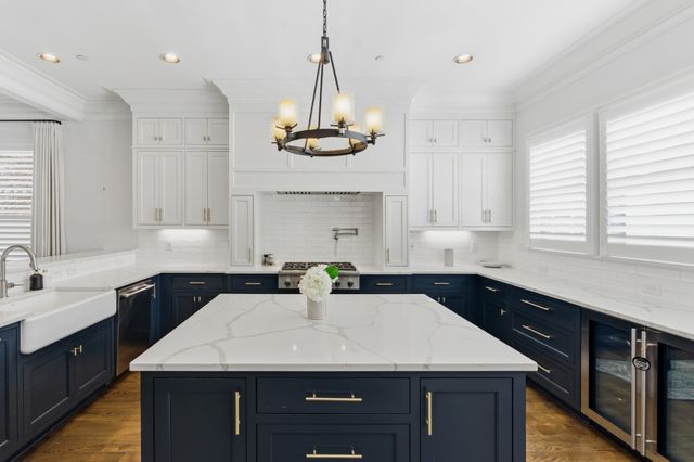 3608D West End Ave, Nashville, TN 37205
