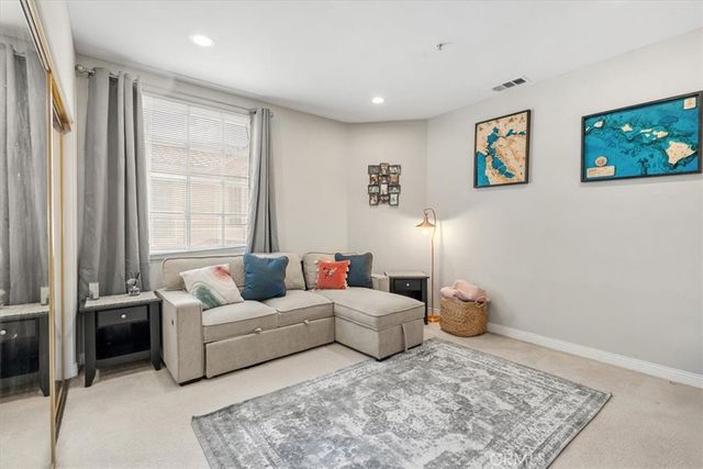 723 S Broadway, Redondo Beach, CA 90277