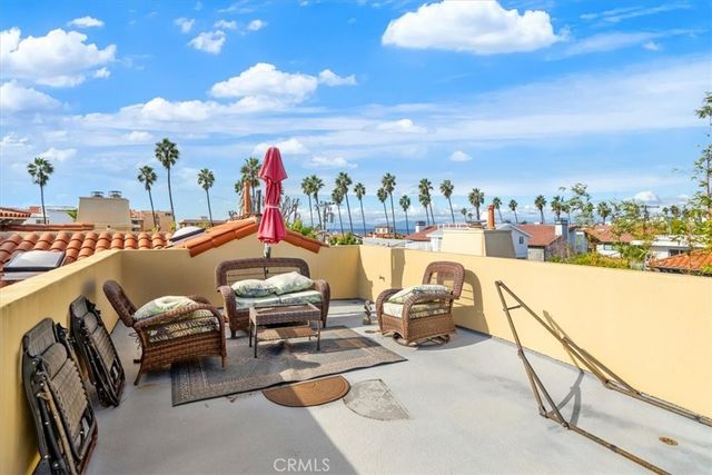 723 S Broadway, Redondo Beach, CA 90277