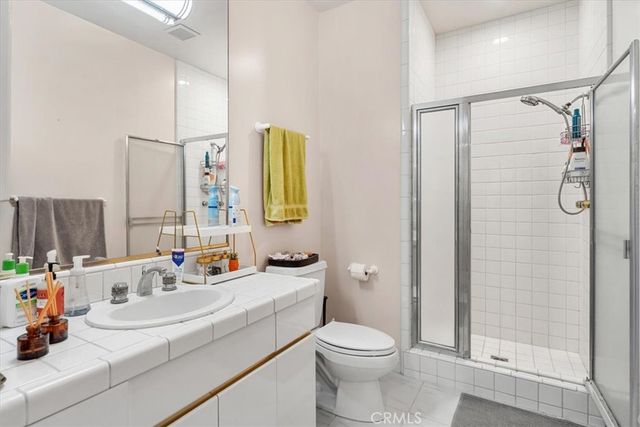 723 S Broadway, Redondo Beach, CA 90277