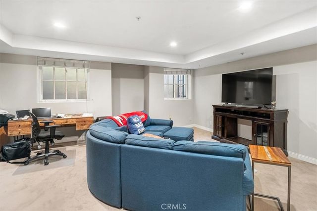 723 S Broadway, Redondo Beach, CA 90277