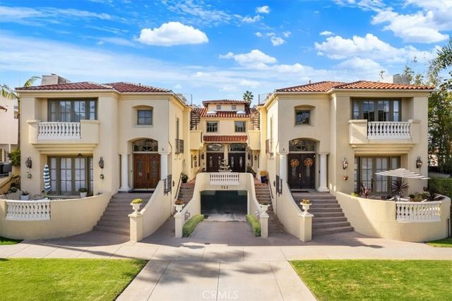 723 S Broadway, Redondo Beach, CA 90277