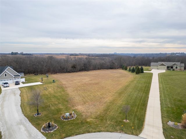 4922 Cedar Lane, Winterset, IA 50273