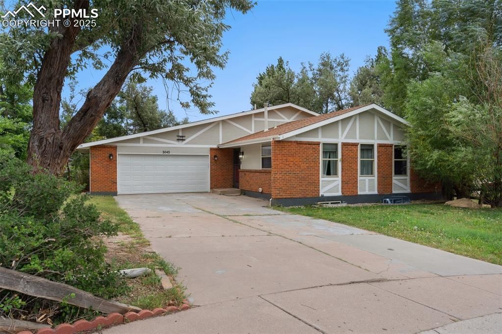 5045 N Splendid Circle, Colorado Springs, CO 80917