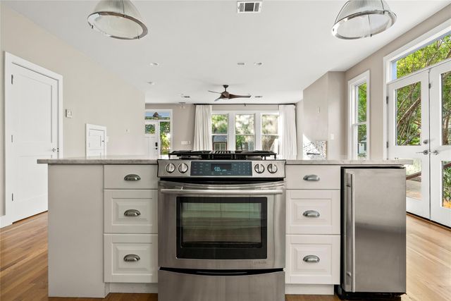 3201 Glenview Ave, Austin, TX 78703