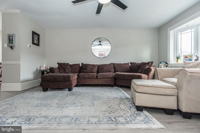 3954 ROWENA DR, Philadelphia, PA 19114