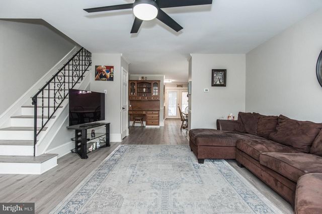 3954 ROWENA DR, Philadelphia, PA 19114