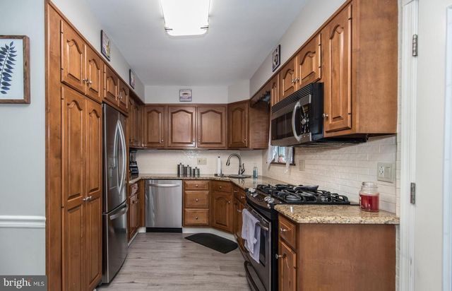 3954 ROWENA DR, Philadelphia, PA 19114