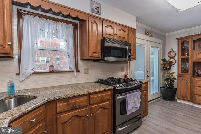 3954 ROWENA DR, Philadelphia, PA 19114