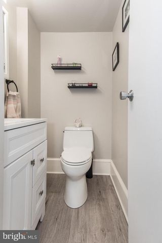 3954 ROWENA DR, Philadelphia, PA 19114