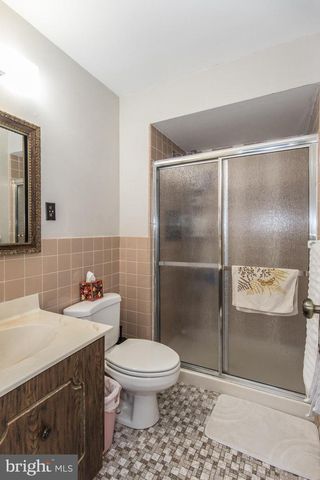 3954 ROWENA DR, Philadelphia, PA 19114