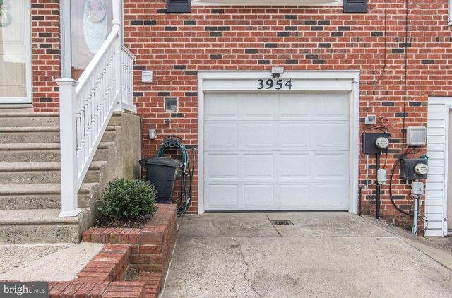 3954 ROWENA DR, Philadelphia, PA 19114