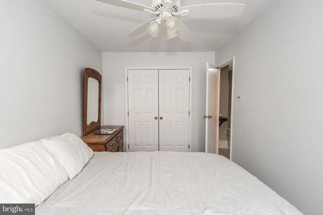 3954 ROWENA DR, Philadelphia, PA 19114