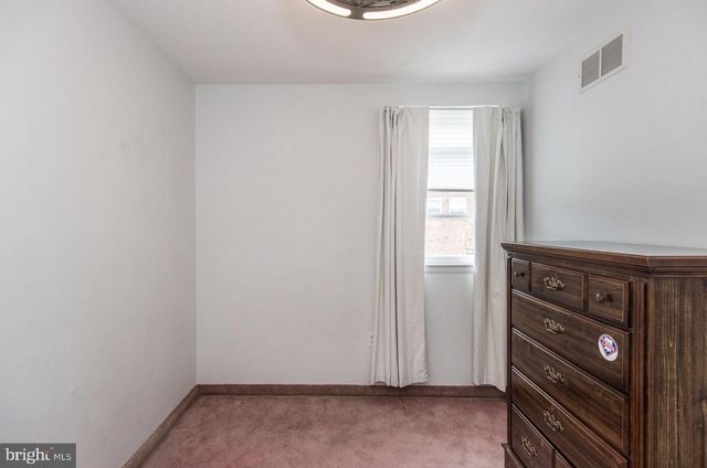 3954 ROWENA DR, Philadelphia, PA 19114