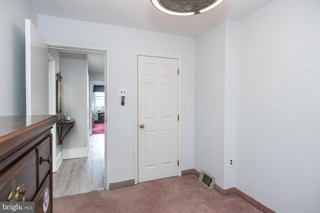 3954 ROWENA DR, Philadelphia, PA 19114