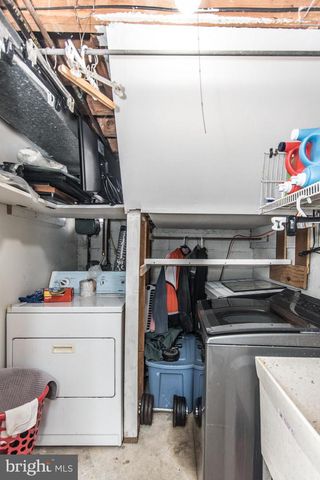 3954 ROWENA DR, Philadelphia, PA 19114