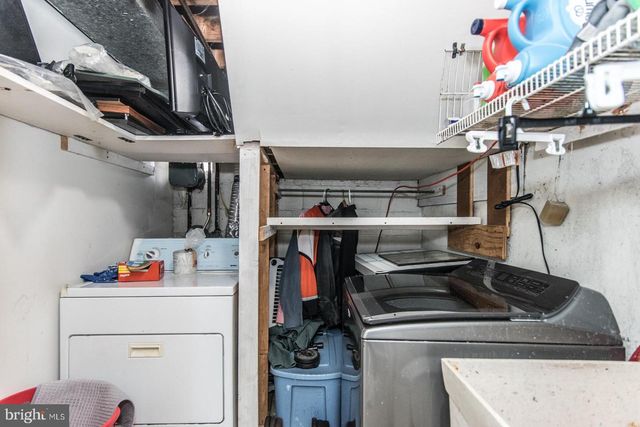 3954 ROWENA DR, Philadelphia, PA 19114