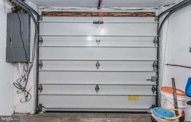 3954 ROWENA DR, Philadelphia, PA 19114