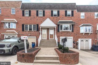 3954 ROWENA DR, Philadelphia, PA 19114
