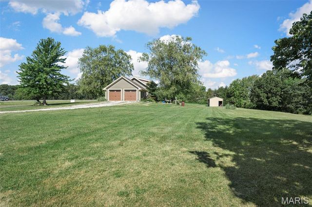 28417 Meadowbrook Estate, Warrenton, MO 63383