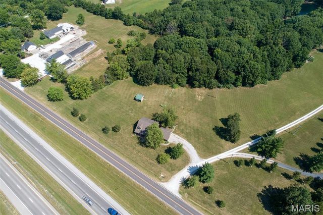 28417 Meadowbrook Estate, Warrenton, MO 63383