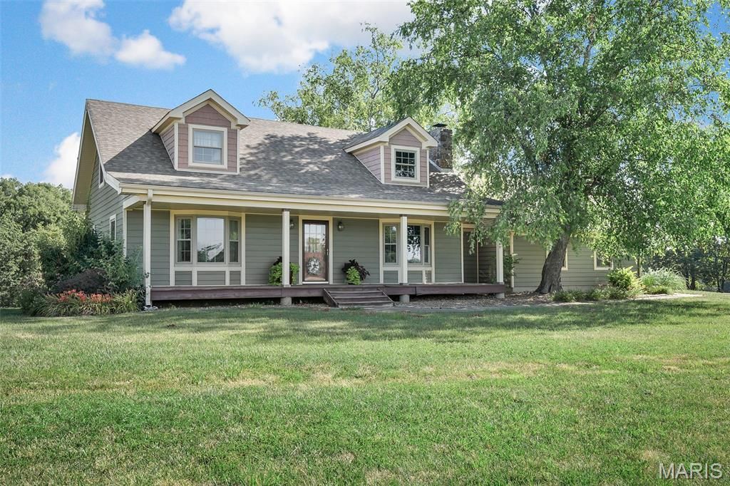 28417 Meadowbrook Estate, Warrenton, MO 63383