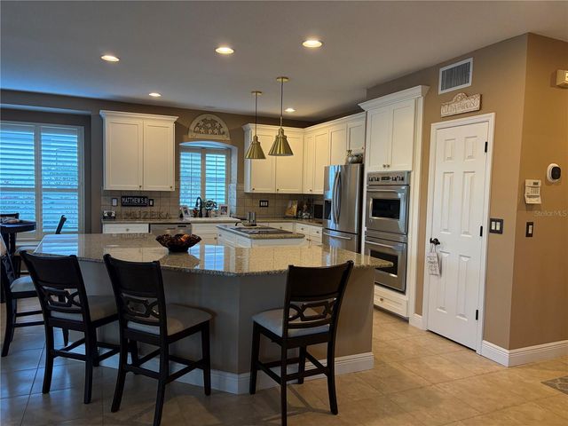 889 EAGLE CLAW COURT, Lake Mary, FL 32746