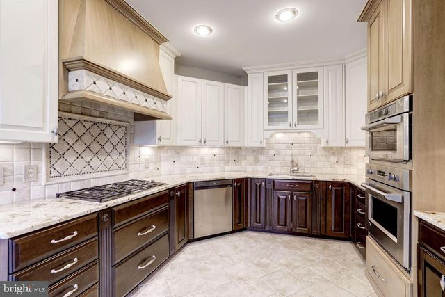 8503 WESTOWN WAY, Vienna, VA 22182