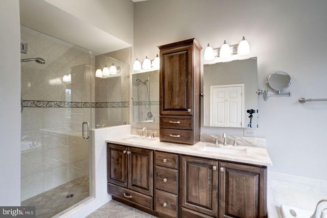8503 WESTOWN WAY, Vienna, VA 22182