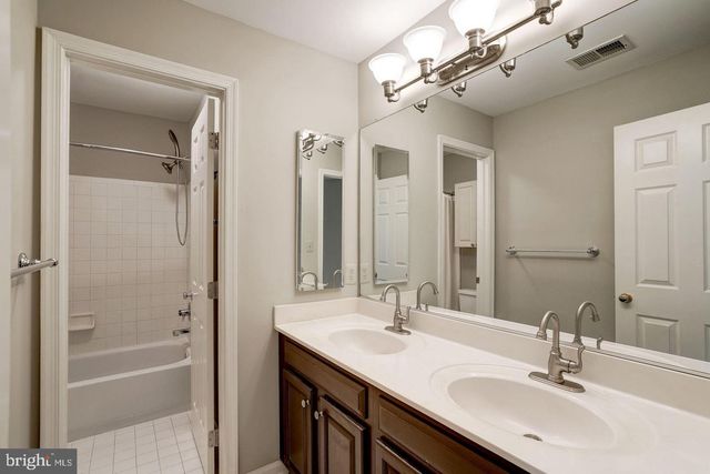 8503 WESTOWN WAY, Vienna, VA 22182