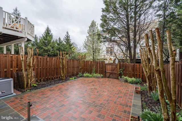 8503 WESTOWN WAY, Vienna, VA 22182