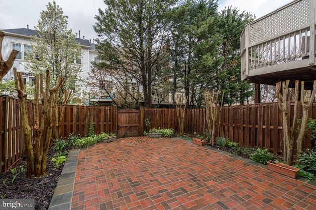 8503 WESTOWN WAY, Vienna, VA 22182