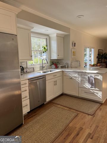 2160 Jay Lane SE, Smyrna, GA 30080