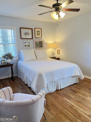 2160 Jay Lane SE, Smyrna, GA 30080