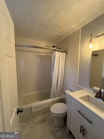 2160 Jay Lane SE, Smyrna, GA 30080